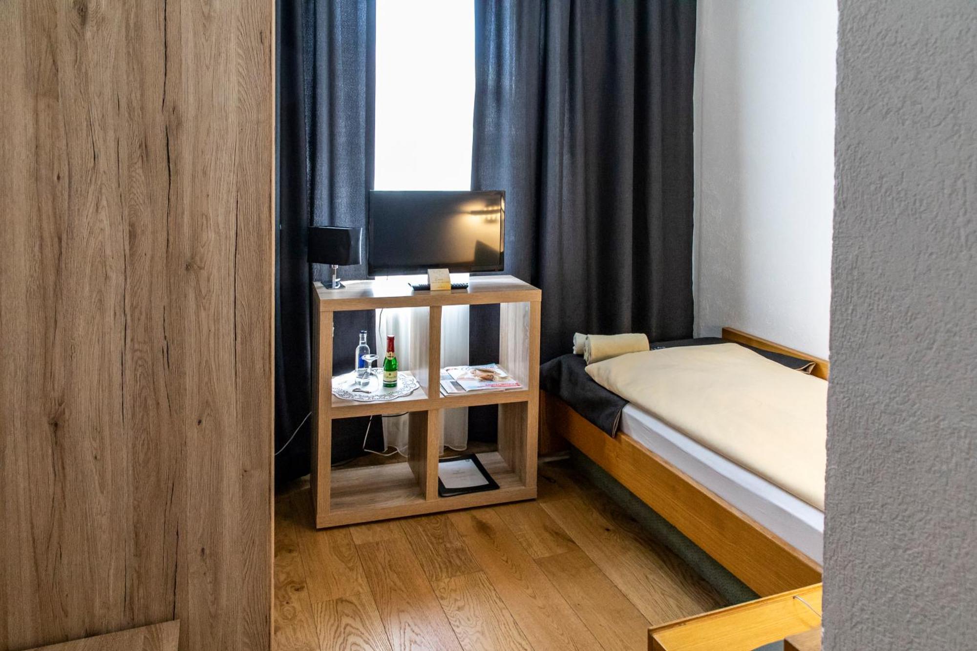 Hotel Jaegerhaus In Singen Am Hohentwiel Kültér fotó
